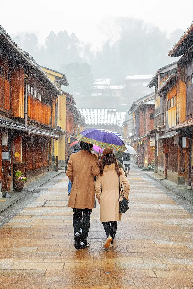 Snowing Kanazawa Image